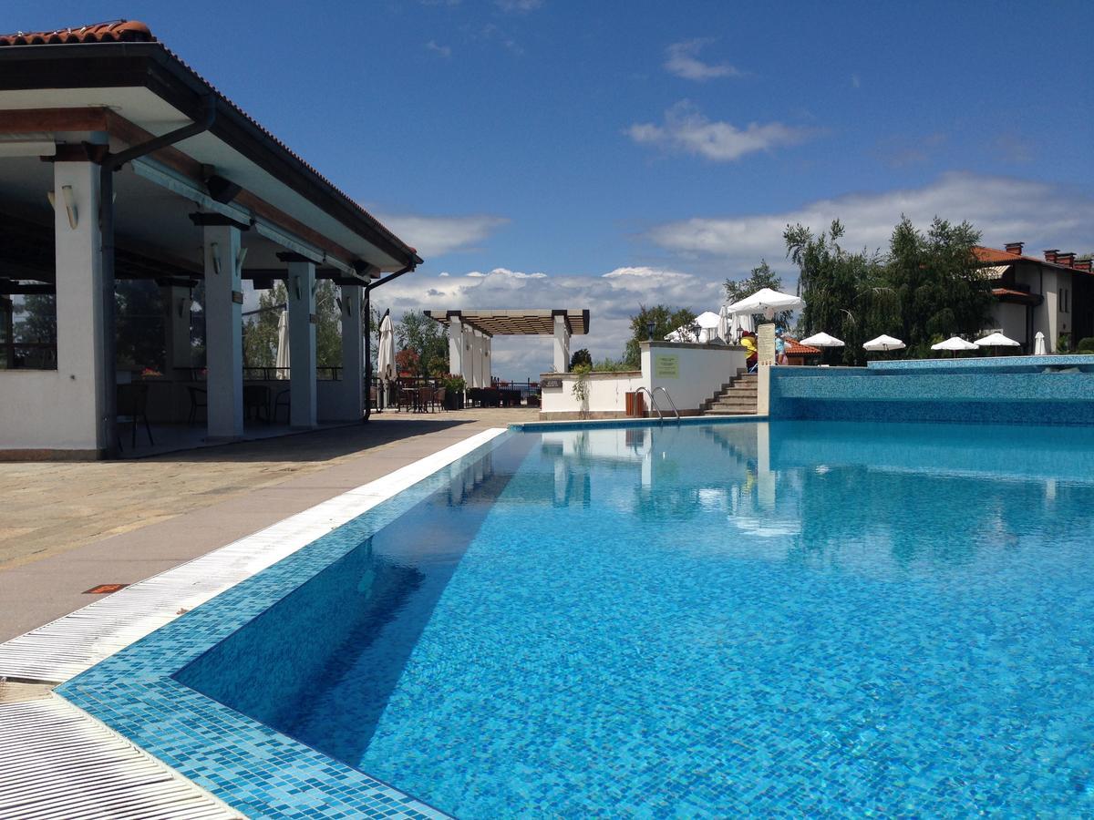 Garden Apartments In Santa Marina Village Sozopol Exterior foto